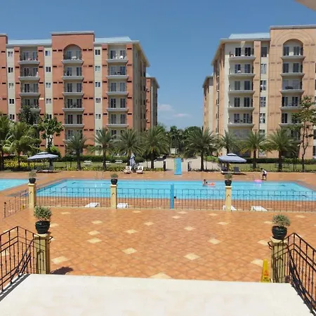 Le Chateau Elysee Condominium Apartments